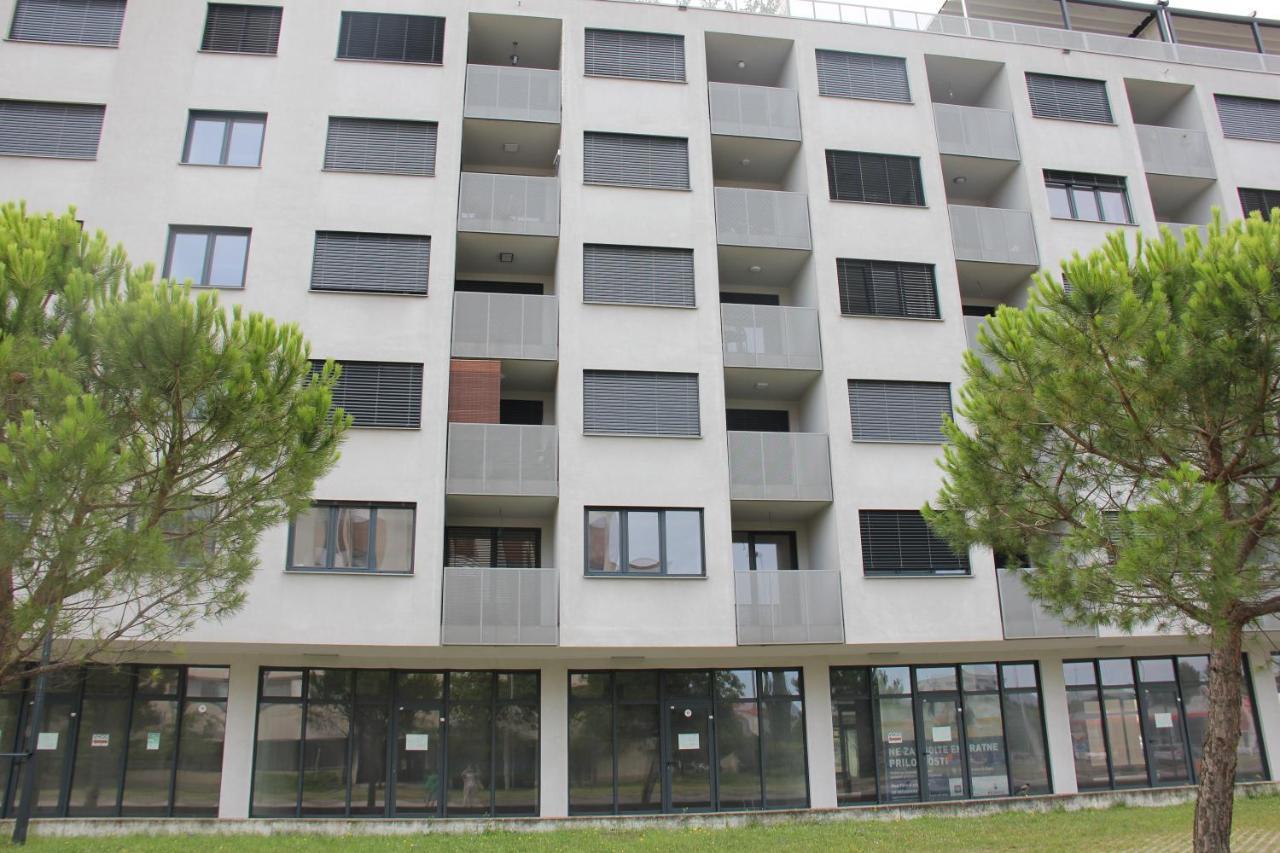 Sea Sun & Me Apartment كوبر المظهر الخارجي الصورة